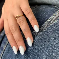 کاشت حرفه‌ای ناخن