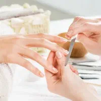 نیازمند ناخن کار و پدیکوریست