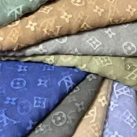 انواع لباس و چادر و شال و روسری و عطر|لباس|خرم‌آباد, |دیوار