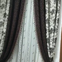 پرده سالمو تمیز با سه جفت دستک
