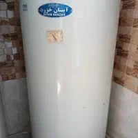 ابگرمکن ایستاده