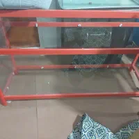 ویترین و پیشخوان مغازه