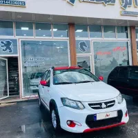 کوئیک Rs سفید قرمز