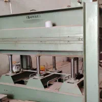 دستگاه پرس گرم نجاری مارک صفار درب و روکش