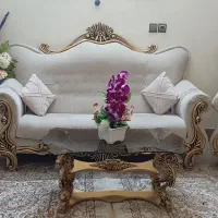 مبلمان نیم سلطنتی