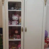 کمد ویترینی لباس کودک و وسایل