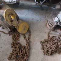 جرثقیل با ریل و زنجیر