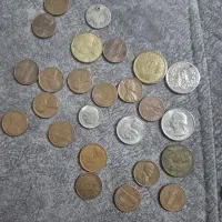تعدادی سکه قدیمی