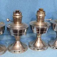 چهار عدد چراغ نفتی گرد سوز قدیمی درحد نو