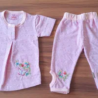 تعدادی لباس  نوزاد دخترانه|کفش و لباس بچه|رشت, شهرک قدس|دیوار