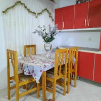 اجاره خانه دنج در خود خیابان اصلی رودبار|اجارهٔ کوتاه‌مدت آپارتمان و سوئیت|رودبار, |دیوار