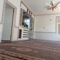 قالی ماشینی در حد نو