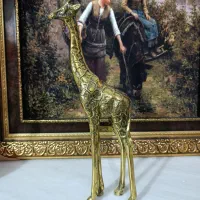 مجسمه زرافه و آرش کمانگیر  برنج