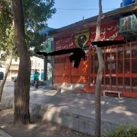 اجاره مغازه با ۸ متر سر نبش خ شاهد لاله|اجارهٔ مغازه و غرفه|اصفهان, فروردین|دیوار