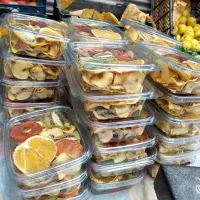 میوه خشک  بصورت عمده ۱۰۰تومن