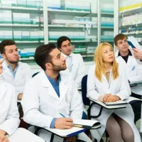 استخدام/آموزش تکنسین داروخانه/صدور مدرک علوم پزشکی|استخدام درمانی، زیبایی، بهداشتی|کاشان, ملک آباد|دیوار