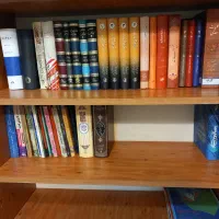 ۳۰‌جلد‌کتاب‌با‌قفسه