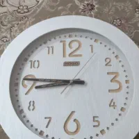 ساعت دیواری