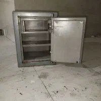 یه عدد گاوصندوق