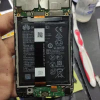 خریدار گوشی های اوراق و نیازمند تعمیر