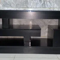 میز تلوزیون بسیار تمیز و سالم