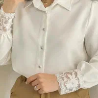 خیاطم .دوخت مانتو.کت.شومیز همه نوع لباس زنانه.|لباس|یزد, |دیوار