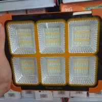 پرژکتور خورشیدی شارژی