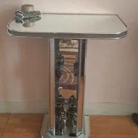 کنسول شیشه ای