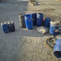 بشکه های صد وشصت لیتری پلاستیکی و220لیتری فلزی|ظروف نگهدارنده، پلاستیکی، یک‌بارمصرف|قشم, |دیوار