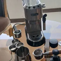 دستگاه اسپرسوساز دلونگی ۶۸۵