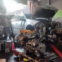 تعمیرگاه تخصصی خودروهای چینی و خارجی ،