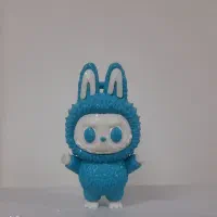 عروسک لبوبو