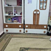تخت با کمد وبوفه اسباب بازی
