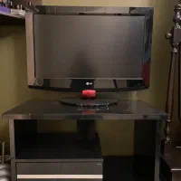 تلویزیون ۳۲ اینچ ال جی همراه میز