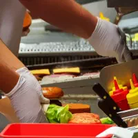 کار پاره وقت فست فود مناسب دانش آموز