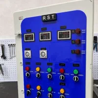 عیب یابی و مونتاژ انواع تابلو برق صنعتی