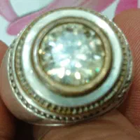 انگشتر موزانایت طلایی