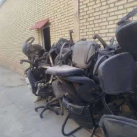 میز و صندلی اداری و پالت چوبی