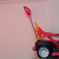 ماشین اسباب بازی خوش رنگ