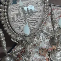 آینه و شمعدان برنجی