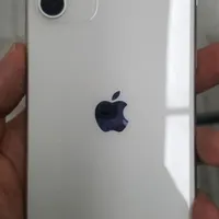 اپل iPhone 11 با حافظهٔ ۱۲۸ گیگابایت
