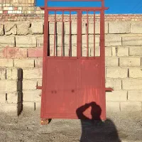 در آهنی پنجره آهنی درحد نو بادر پشتی جاکولری