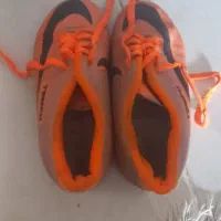 کفش فوتبال بچگانه