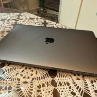 مکبوک پرو ۲ در حد آک