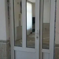 در هال