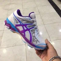 کفش کیانوآسیکس میانه سایز37تا40کامل موجوده