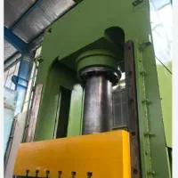 کارگاه تولیدی دارای پرس هیدرولیک 200 تن و ضربه12تن