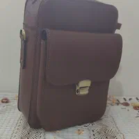 طراحی و تولید انواع محصولات چرمی