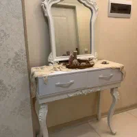 کنسول و آینه