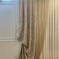 یک عدد کتیبه مخمل ترک با شال کنارش